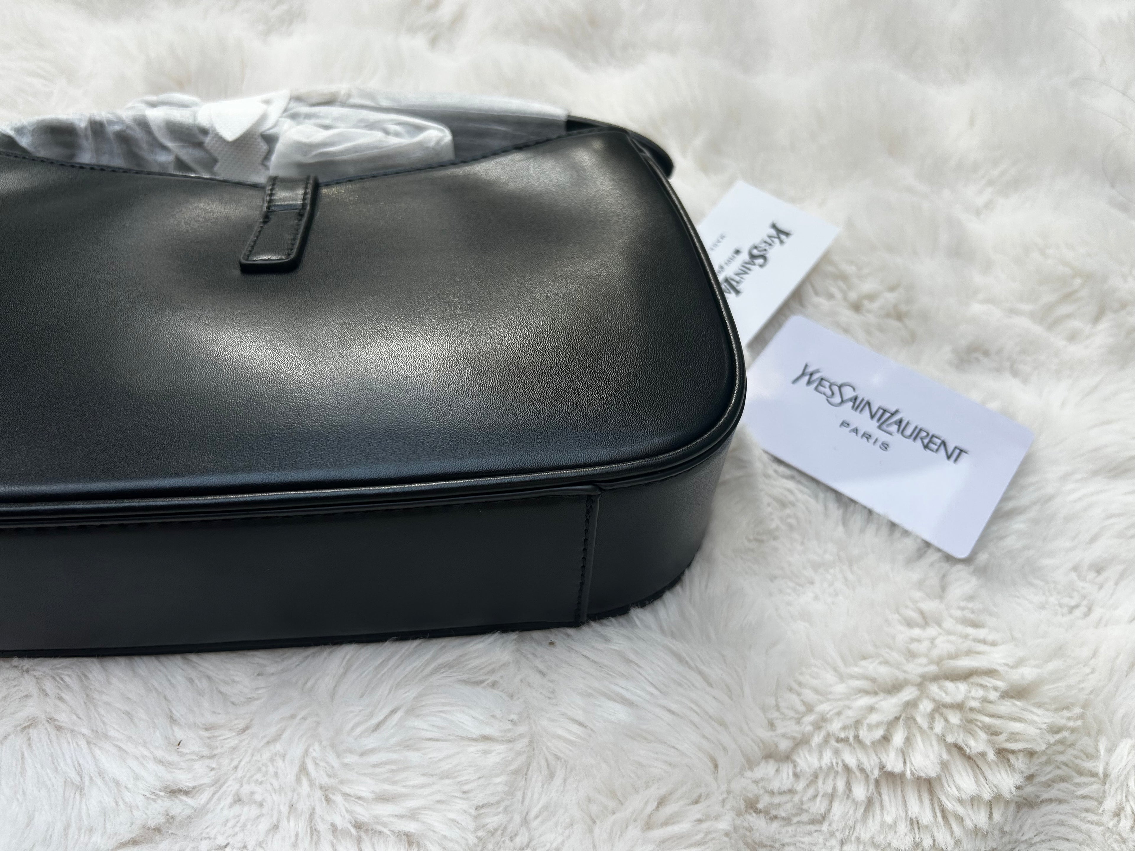 Yves Saint Laurent (YSL)