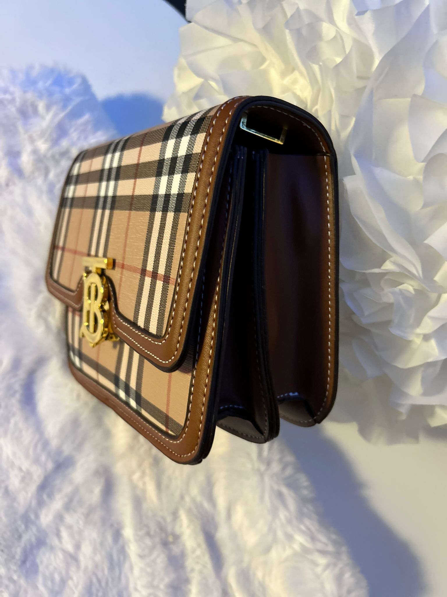 BURBERRY TB MONOGRAM