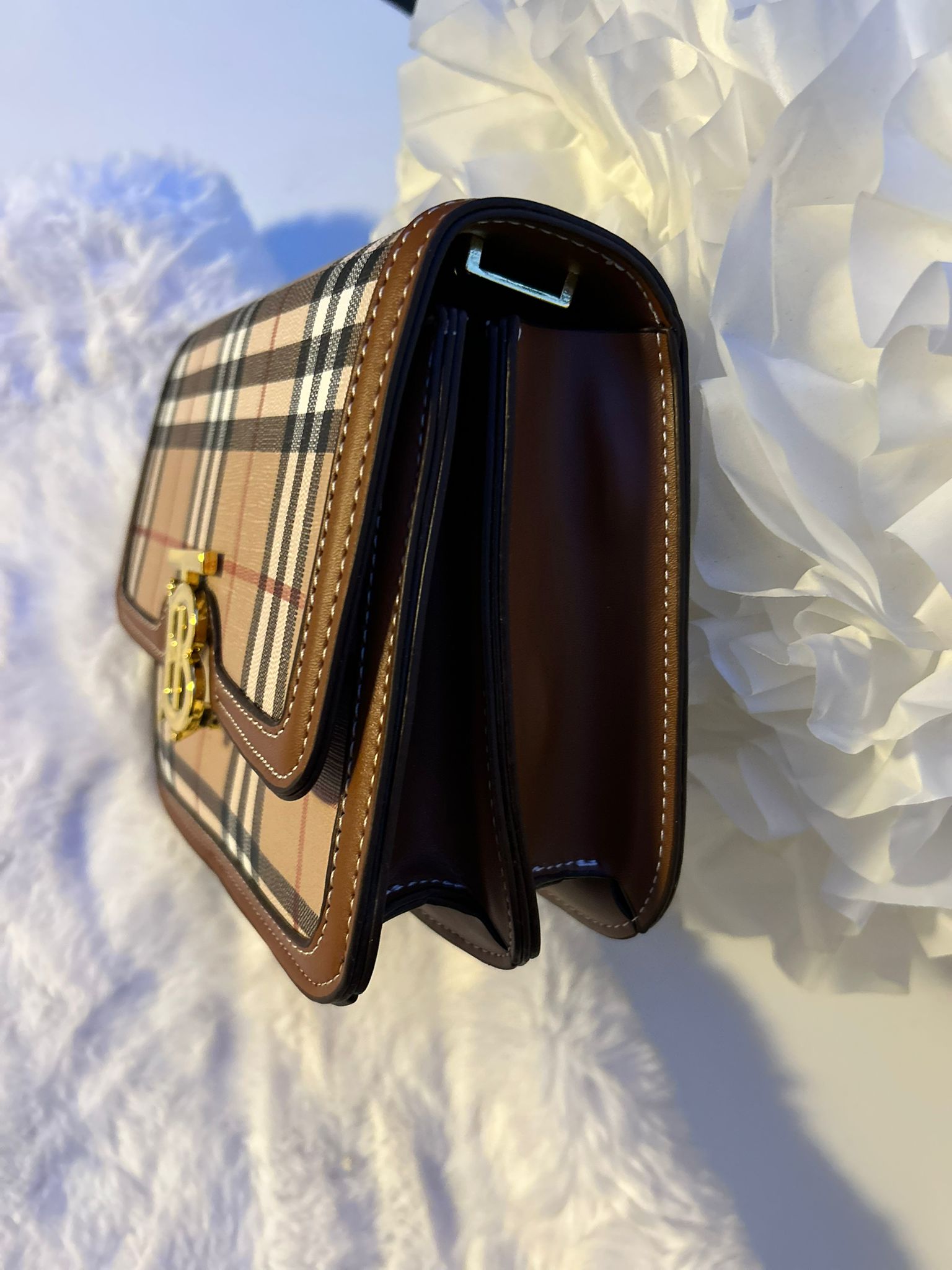 BURBERRY TB MONOGRAM