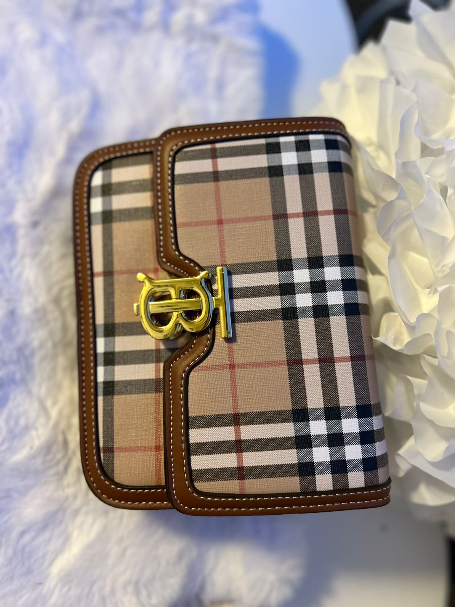 BURBERRY TB MONOGRAM