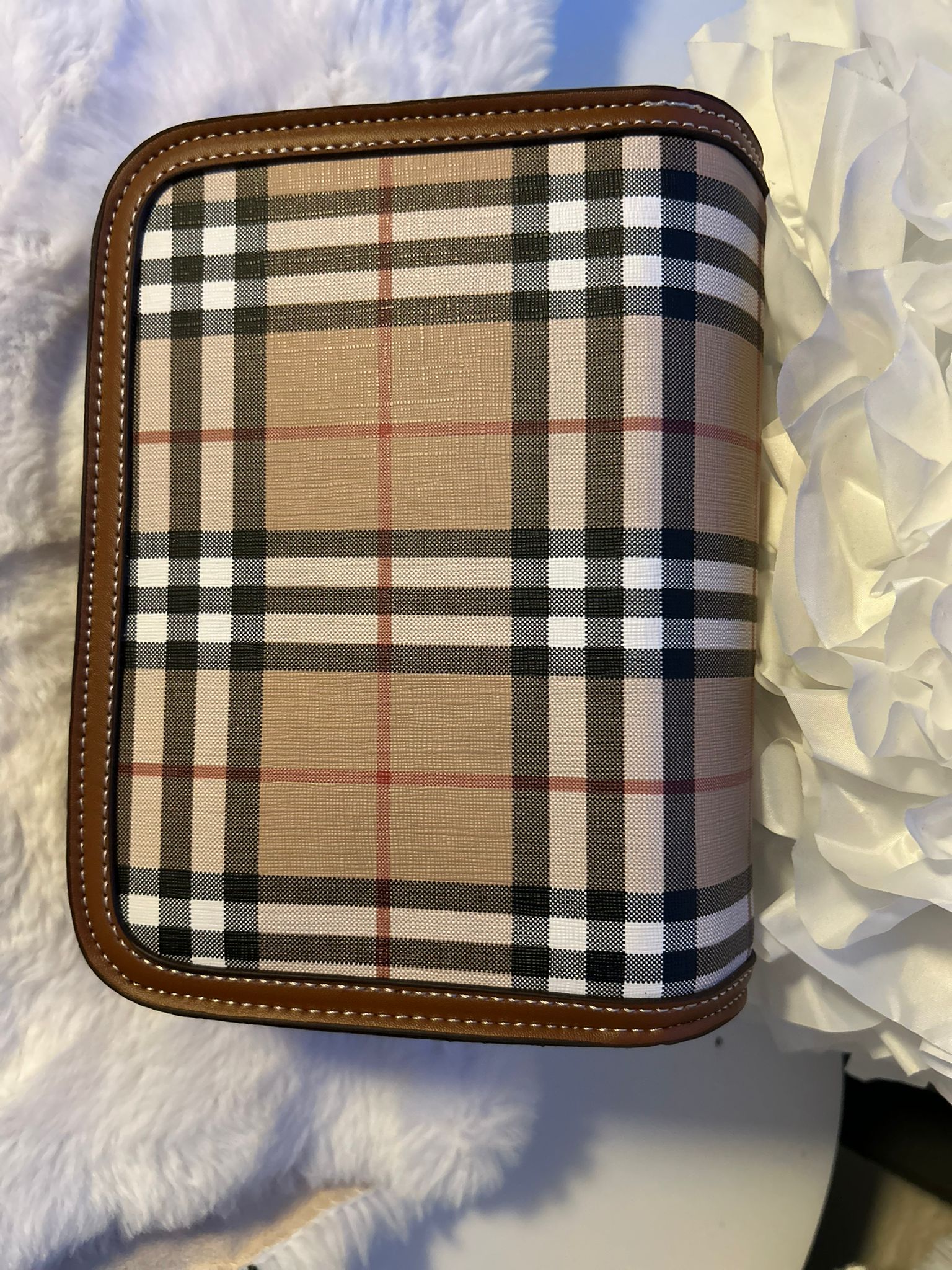 BURBERRY TB MONOGRAM