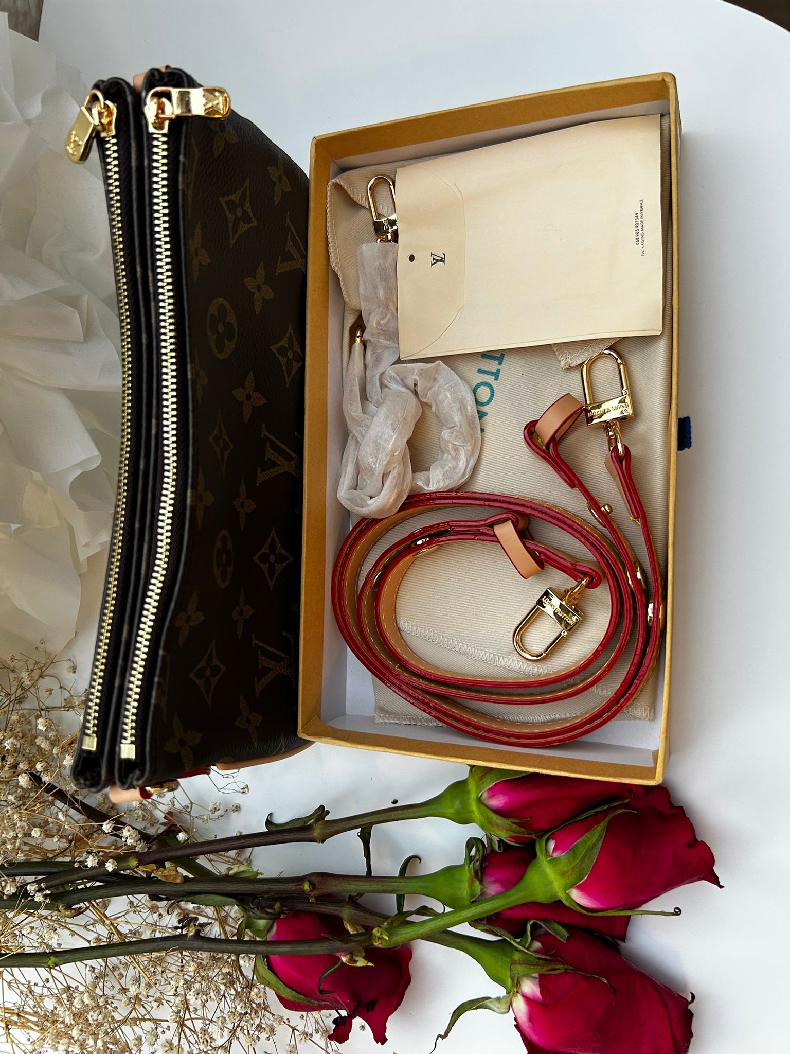 Louis Vuitton Pochette