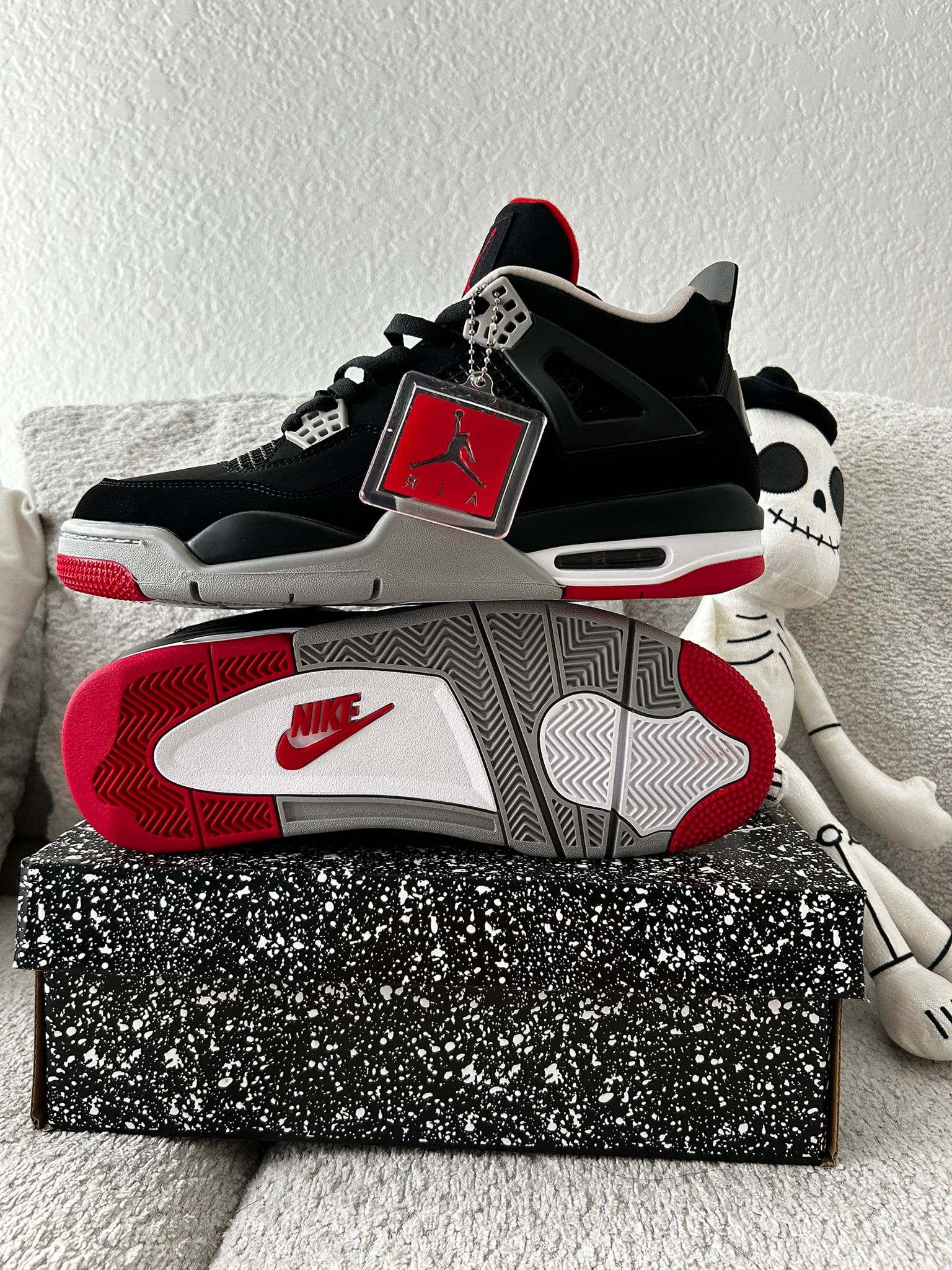 Nike Air Jordan 4 Retro Bred