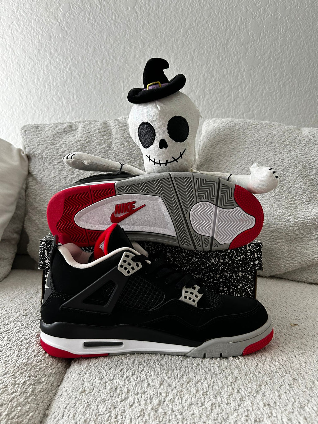 Nike Air Jordan 4 Retro Bred