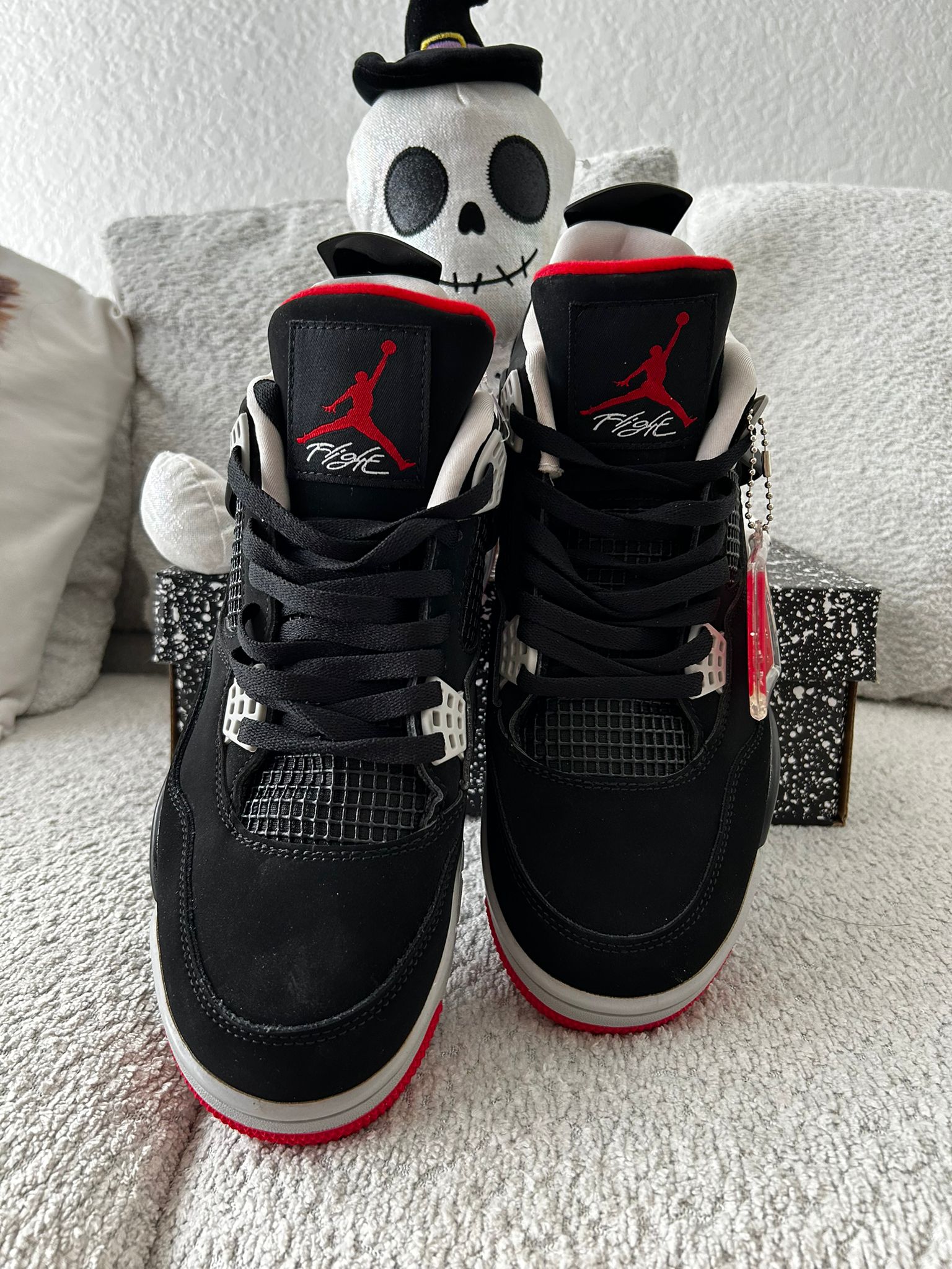 Nike Air Jordan 4 Retro Bred